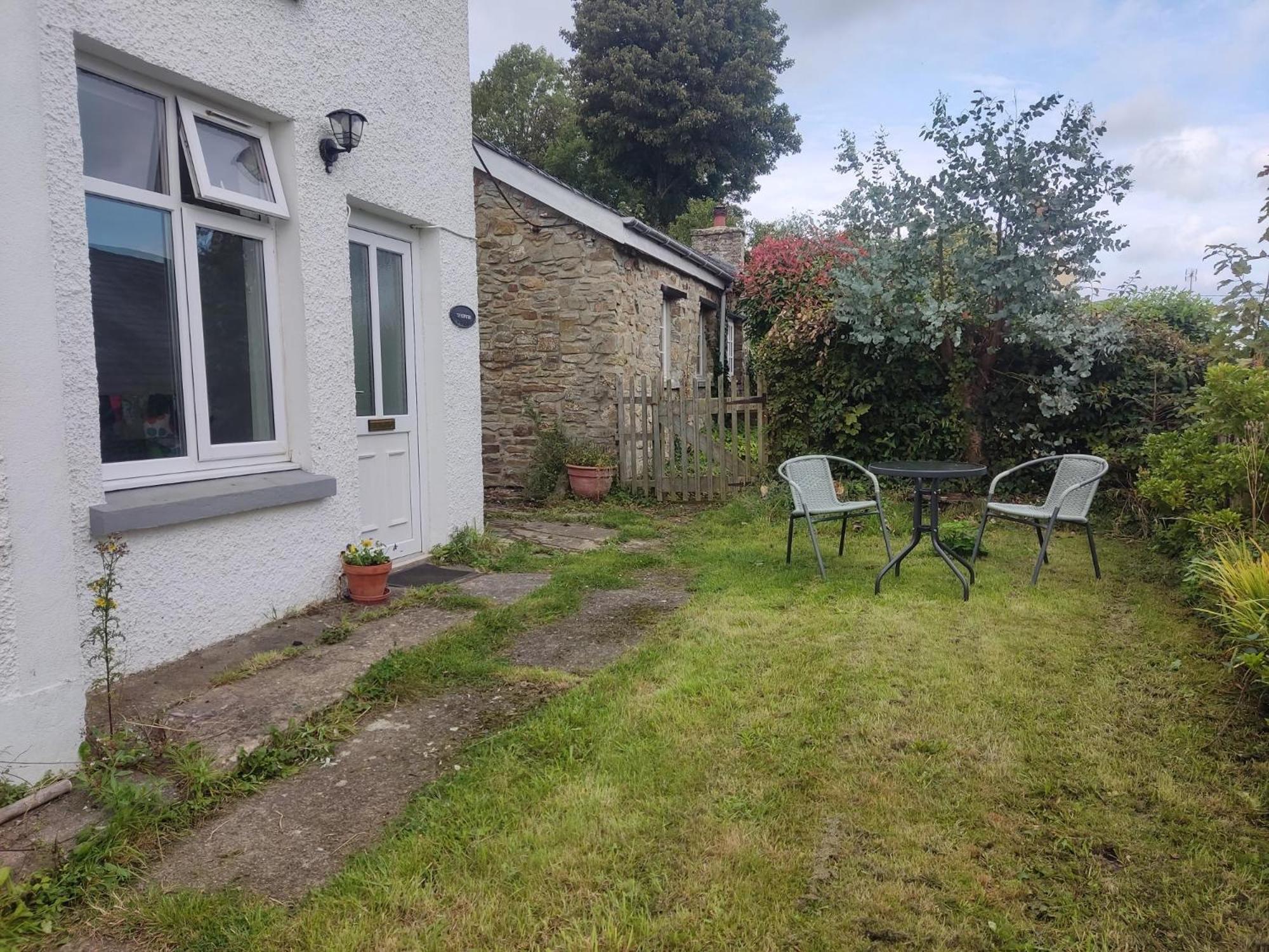 Garden Room Cardigan Exterior foto